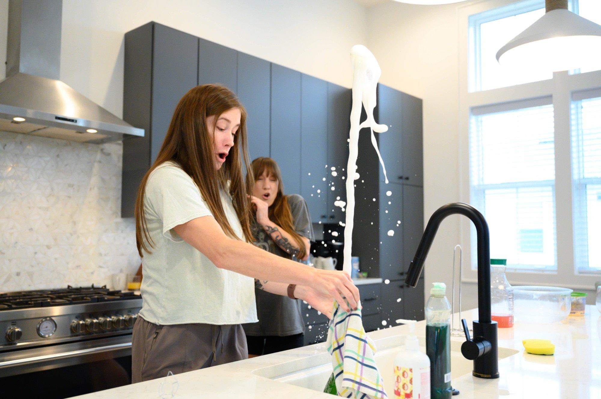 carousel-hero-element image-16